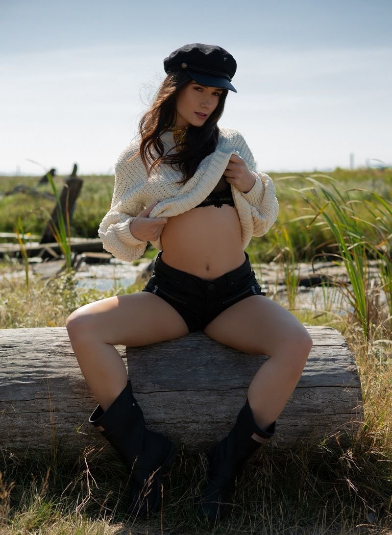 Юлия, 18 лет, 4 размер груди